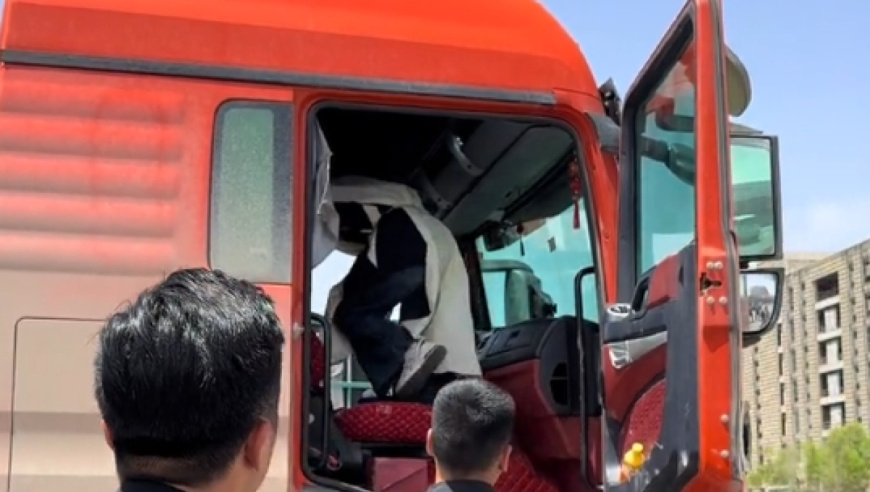 特朗普给美股捅出大出血,香港2025年准确资料,确保成语解释落实的问题_测试版V14.20